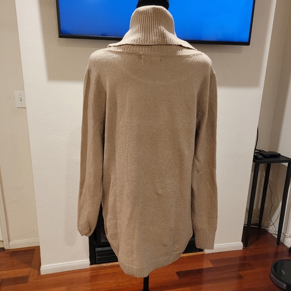 Tahari Slouchy Turtleneck Sweater - Picture 2 of 6